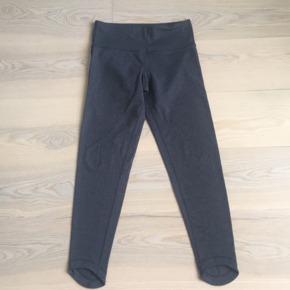 Lululemon EUC Wunder Under 
FULL ON LUON LE 4 Gray - Picture 3 of 5